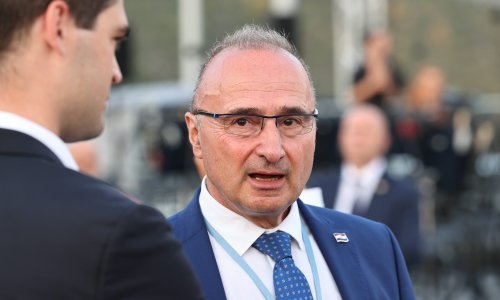 Grlić Radman smatra da će Rusija shvatiti svoj 'avanturistički potez' i povući se iz Ukrajine