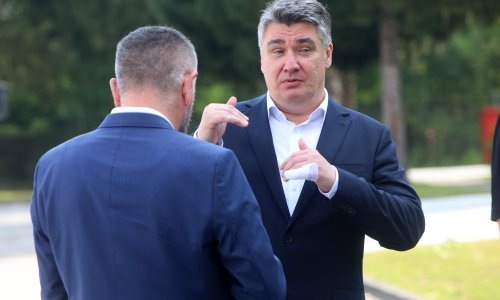 Milanović objasnio zašto mu je zamotan prst: Morao sam ga sam sanirati zbog Banožića