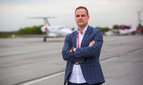 Iz nogometnog biznisa sletio je u Osijek i cilja visoko: Šef osječkog aerodroma razbija famu o poželjnim aviolinijama i najavljuje nove