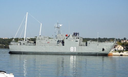 [FOTO] Na Kornatima se nasukao brod Hrvatske ratne mornarice, nitko od posade nije ozlijeđen