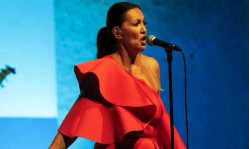 Još jedno efektno izdanje za scenu: Nina Badrić ne odustaje od haljina ovih krojeva