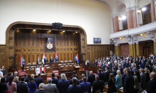 Skupština Srbija usvojila rebalans proračuna, četverodnevnu raspravu pratili incidenti i uzajamne optužbe