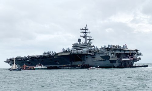 Zbog dolaska Pelosi američka mornarica istočno od Tajvana rasporedila četiri ratna broda