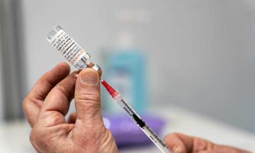 EMA traži da cjepivo Nuvaxovid nosi upozorenje o srčanim nuspojavama