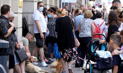 [FOTO] Što se to događa u MUP-u u Petrinjskoj? Policija se pravda nedostatkom radnika