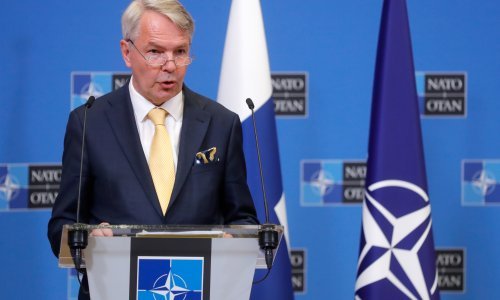 Šef finske diplomacije: Finska želi postrožiti vizni režim za Ruse