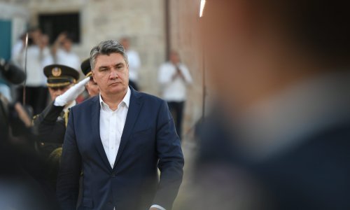 [FOTO] Održan svečani prijem za ratne zapovjednike na kninskoj tvrđavi, Milanović održao govor: 'Trideset godina nakon Domovinskog rata mi se i dalje moramo objašnjavati i ispričavati'