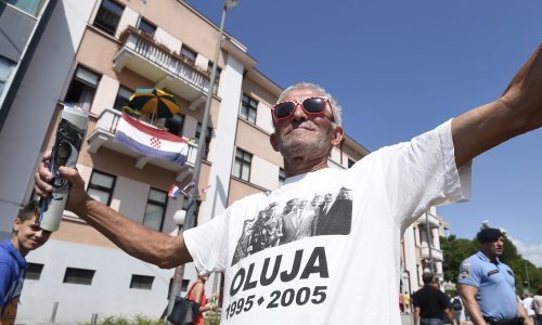 Policija upozorila građane u Kninu: Sve se snima, pazite na transparente