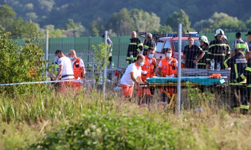 [FOTO/VIDEO] Autobus izletio s autoceste A4, 12 osoba je poginulo, veliki broj ozlijeđenih prevezen je u nekoliko bolnica