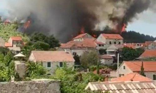 Kaznena prijava protiv nepoznatog počinitelja zbog požara na Hvaru