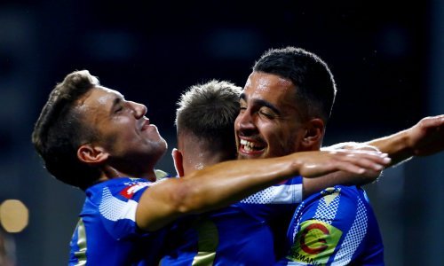 [VIDEO/FOTO] Lokomotiva nadigrala Rijeku i izbila na treće mjesto. Lokosi zabili prekrasne golove, a 'akciju sezone' zaustavila je stativa