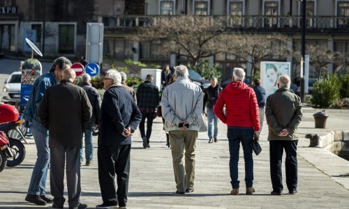 Umirovljenici oprez: Mirovine isplaćene u kolovozu bit će po prvi puta iskazane i u eurima, većinu čeka neugodno iznenađenje