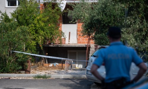 [VIDEO/FOTO] Policija objavila detalje: Noćas je eksplozivnom napravom na terasi u Zadru ozlijeđen muškarac