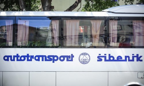 Autobus Šibenik-Knin ponovo vozi nakon što je linija ukinuta prije 10 dana: Umjesto 50, sad ima 16 sjedala