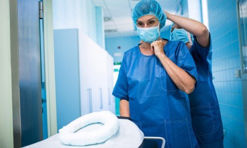 U hrvatskom zdravstvu 13 medicinskih sestara s diplomama iz Kragujevca, ima je i supruga Peđe Grbina. Kreće provjera