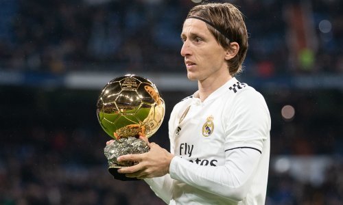 Luka Modrić nominiran za najprestižniju nagradu u svijetu nogometa koju je osvojio 2018., a Lionel Messi je izvisio nakon 16 godina