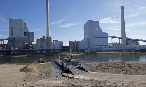 Oglašena uzbuna: Zbog vodostaja Rajne pitanje je trenutka kada će se zatvoriti tvornice