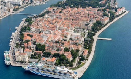 Tankerska, Aluflexpack i Turisthotel zadarski su odlikaši