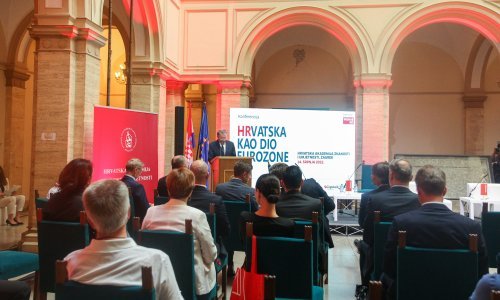 Bezbrižna starost i u Hrvatskoj: Jedna kategorija građana uz mirovinu prima mjesečnu nagradu, ali i poseban dodatak