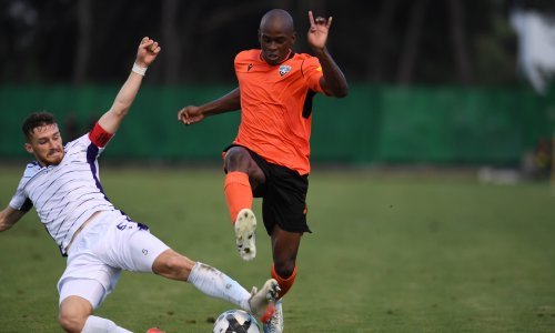 Sramota na hrvatskom stadionu! Prekinuta prijateljska utakmica Zadra i Šibenika zbog gnjusnog čina prema kolumbijskom braniču