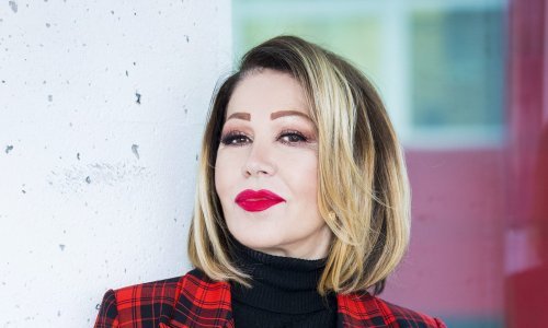 Ma tko bi joj dao toliko? Najseksi baka Balkana Neda Ukraden proslavila 72. rođendan