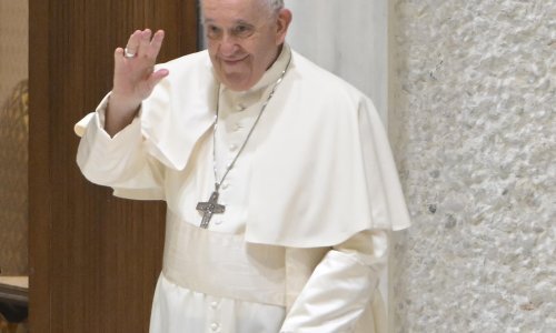 Papa: Legitimno je opskrbljivati oružjem Ukrajinu