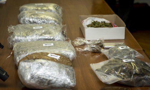 Muškarac pokušao ući u Hrvatsku s četiri kilograma marihuane
