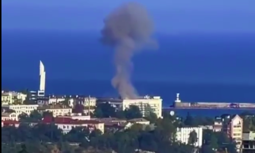 Ukrajinski dron nakon napada na Krimu pao na zgradu u Sevastopolju