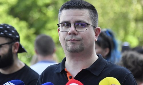 Hajduković zabrinut za opstanak pčelara: Novim pravilnikom ruši se slobodno tržišno natjecanje