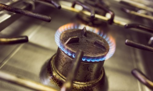 EU će uskoro odlučiti: Ili cijene struje više neće diktirati plin ili će se cijene energije u potpunosti zamrznuti