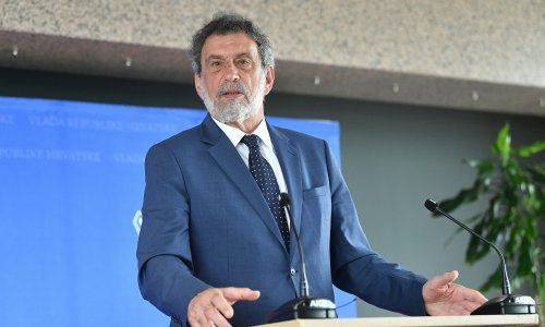 Fuchs: Moramo štedjeti energiju, ali učenicima neće biti hladno u školama