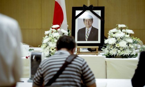 Napravljen niz propusta oko mučkog ubojstva bivšeg japanskog premijera, tjelohranitelji su ga mogli spasiti