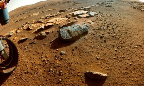 NASA-in rover koji skuplja kamenje otkriva iznenađujuću geologiju Marsovog kratera