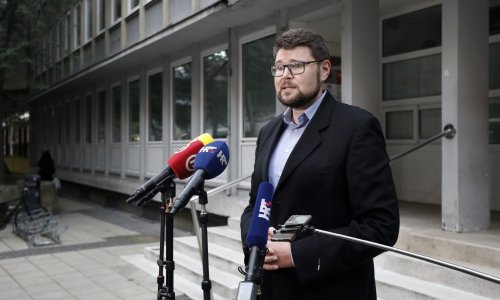 Netko je pucao po zgradi SDP-a na Iblerovom trgu: Zgroženi smo