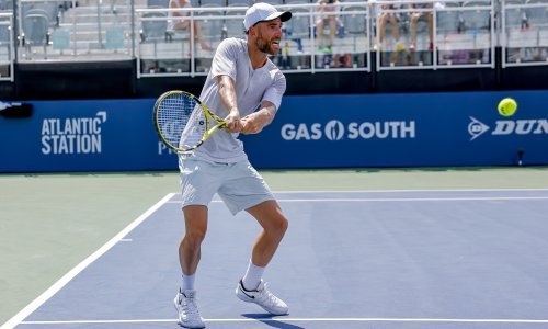 S 34 godine stigao do svog drugog ATP naslova, a jedinu 'dramu' imao je u prvom kolu, kada je spašavao četiri meč-lopte