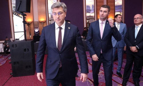 Vlada je upozorena na sporne zarade u preprodaji plina, ali nije reagirala?