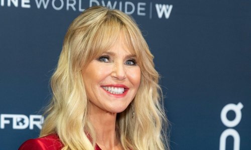 Na pragu sedmog desetljeća slavna manekenka otkrila tajnu svog nevjerojatnog izgleda