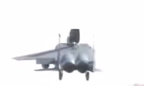 Čudesna priča o lovcu F-15 koji je sletio bez jednog krila