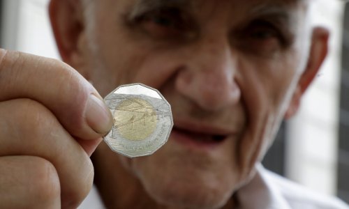 Kovanice s motivom Pelješkog mosta prodaju se u oglasnicima po vrtoglavim cijenama