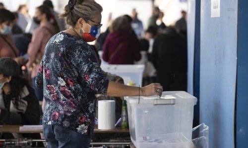 Čileanci odlučuju o novom progresivnom ustavu, ishod neizvjestan