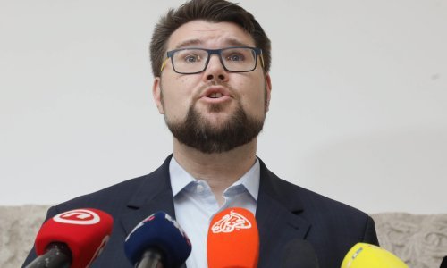 Grbin: Vlada se prema Dalmatincima ponijela kao građanima drugog reda zaboravivši da se oni ne mogu grijati na plin