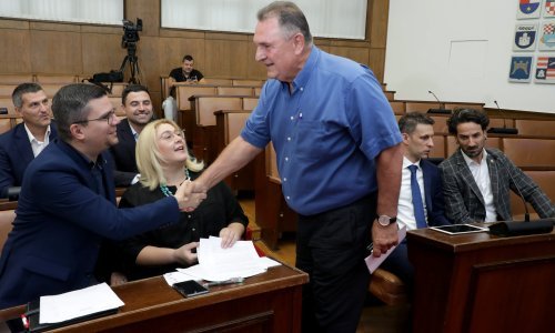 Oporba jednoglasno zaključila da Vlada i Plenković moraju otići, oglasio se i Čačić: HDZ je bio i ostao duboko koruptivna i klijentelistička stranka