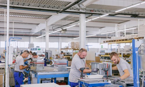 Proizvođačke cijene industrijskih proizvoda na godišnjoj razini porasle 2,5 posto