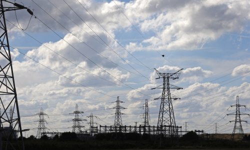 Češka planira ograničiti cijene struje za industriju, ne mare za propise EU-a