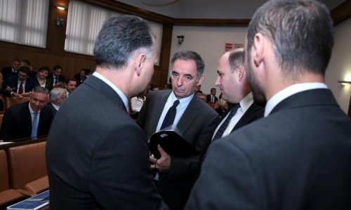 Odustaje li Pupovac od ćirilice u Vukovaru u zamjenu za fotelje u Vladi