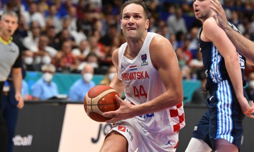 Hrvatska nakon velike borbe pobijedila Ukrajinu i kao treća u skupini odlazi u Berlin na nokaut fazu Eurobasketa!