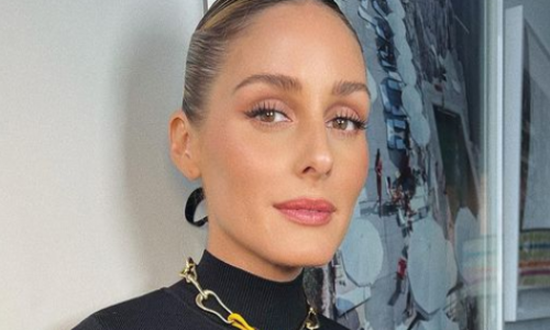 Olivia Palermo ima besprijekoran stajling, a uz hit cipele nosi tako jednostavnu, a opet jako efektnu haljinu iz Zare