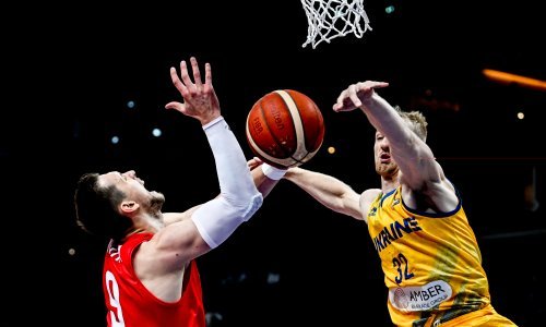 [FOTO] Dobili smo prvi četvrtfinalni par EuroBasketa; Slovenci s Lukom Dončićem su veliki favoriti, ali...