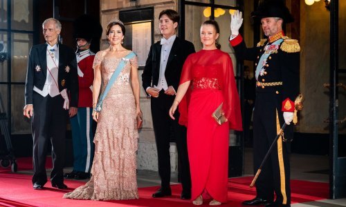 Gomila prinčeva i princeza na jednom mjestu: Dok Britanci oplakuju kraljičinu smrt, u Danskoj se slavi 50 godina vladavine kraljice Margrethe