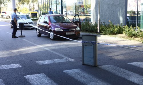 Sačekuša u Zagrebu: Na skuteru dočekali poduzetnika u autu i pucali na njega